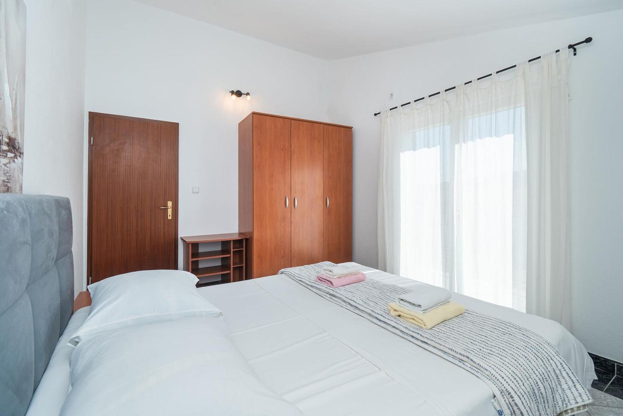 Apartments Polly Primošten Esterno foto