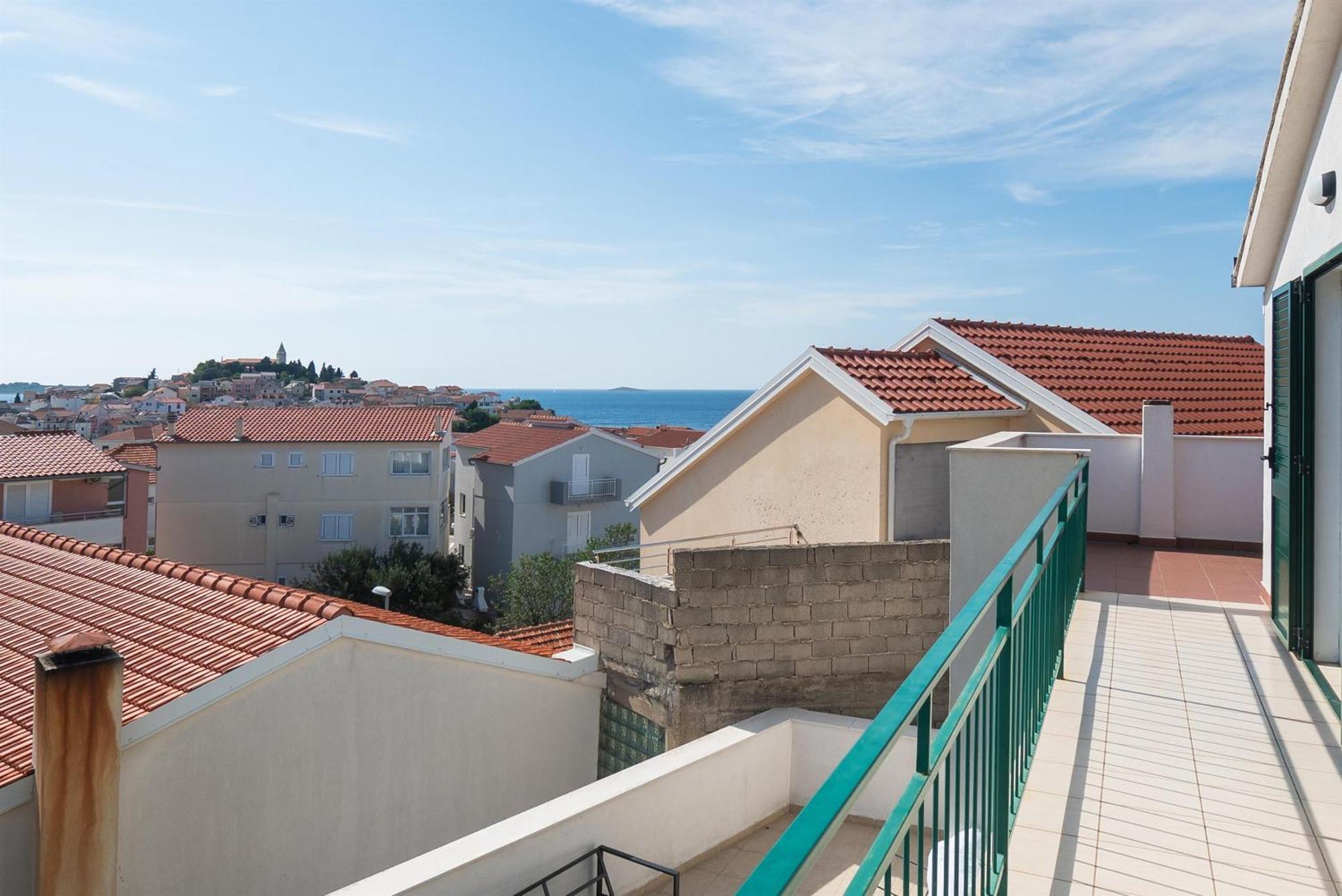 Apartments Polly Primošten Esterno foto
