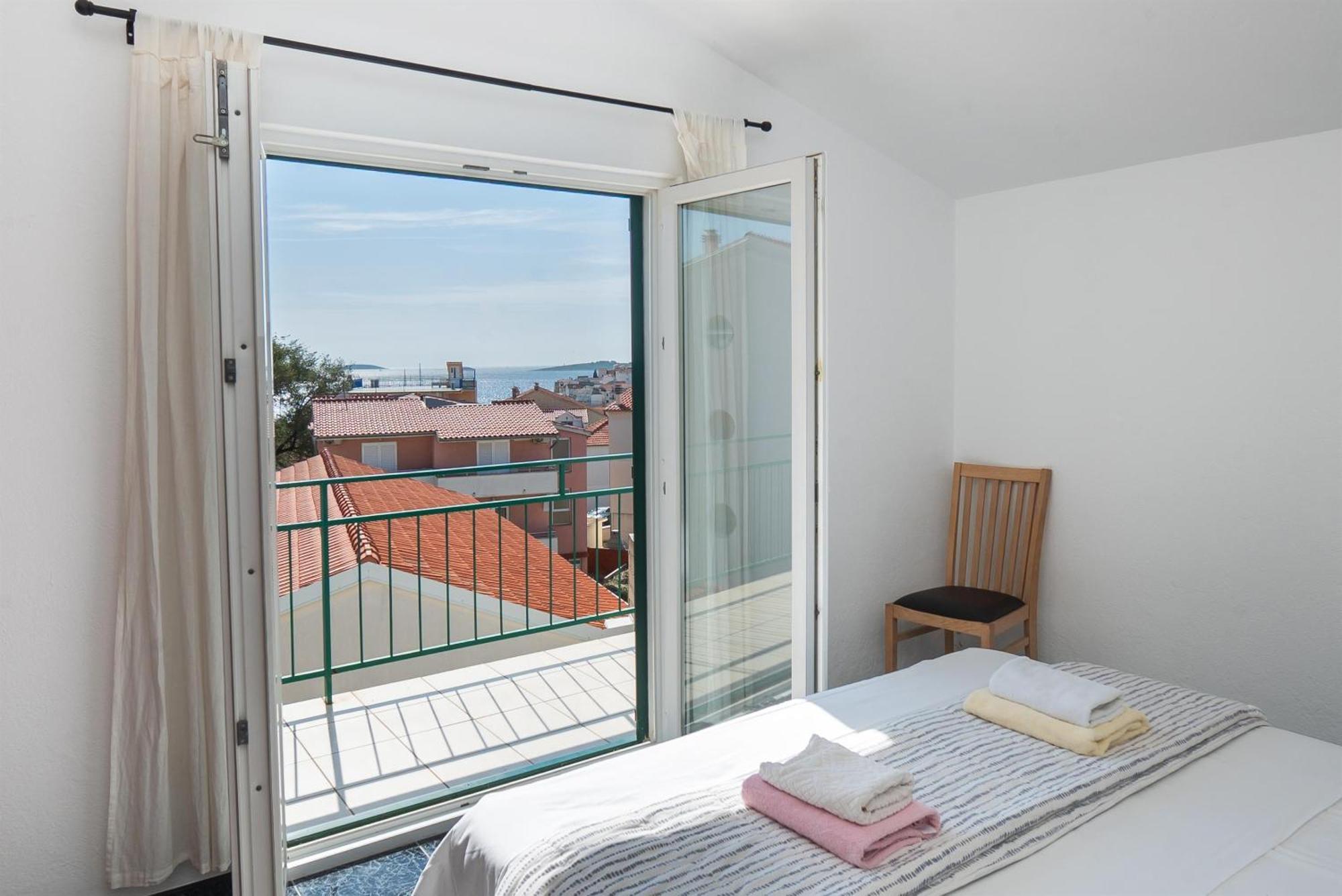 Apartments Polly Primošten Esterno foto