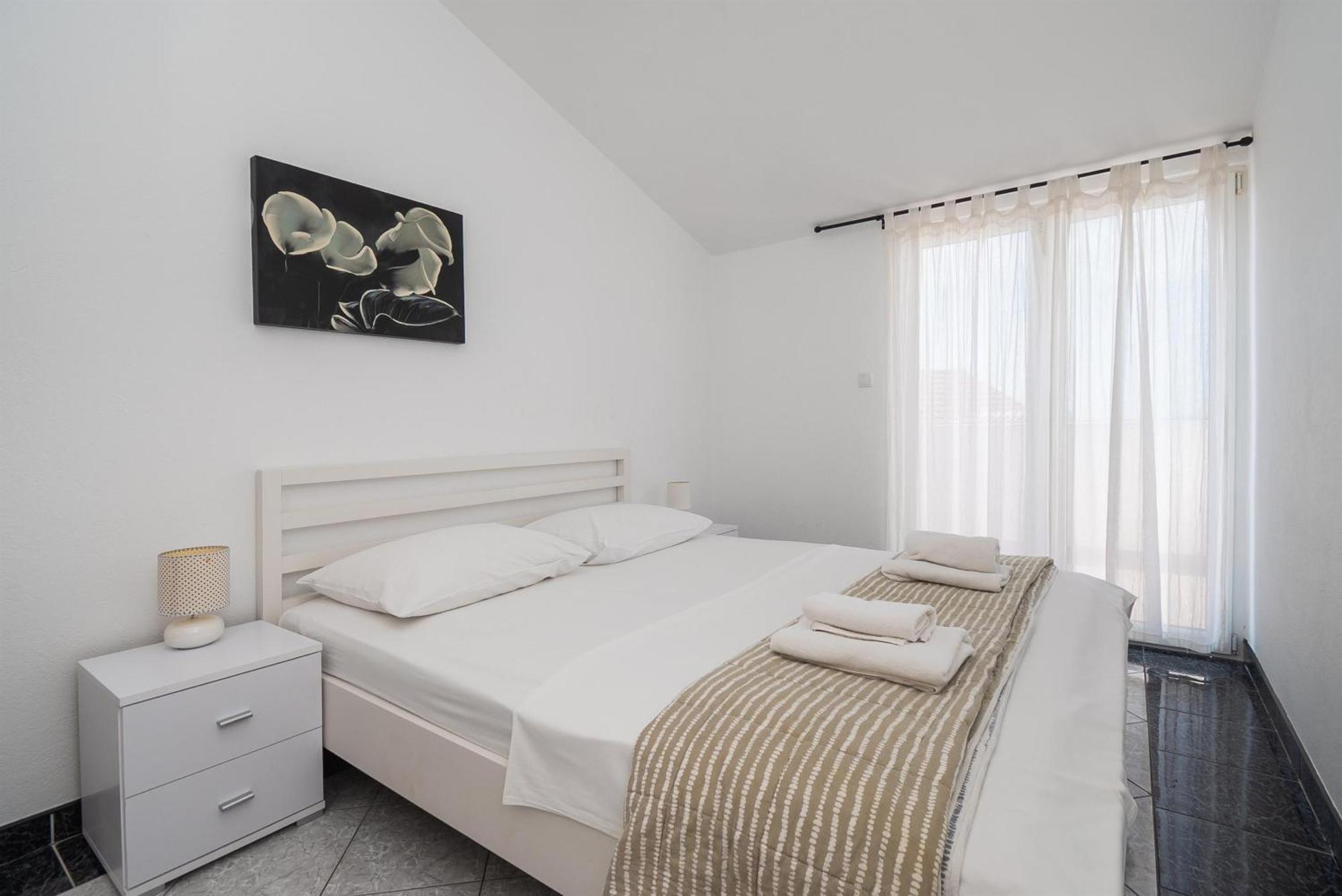 Apartments Polly Primošten Esterno foto