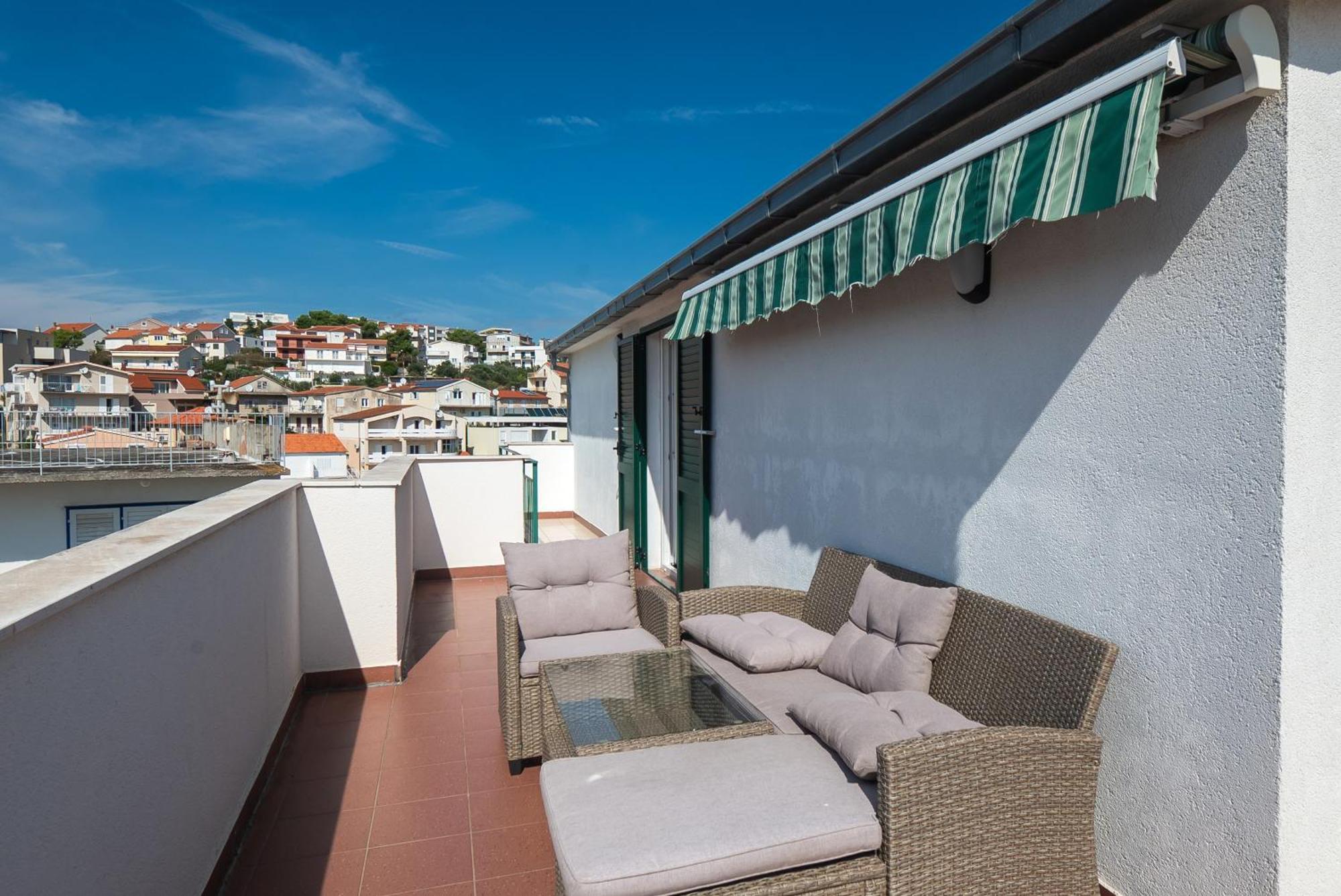 Apartments Polly Primošten Esterno foto